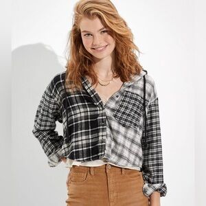 AE Cozy Cabin Cropped Hoodie Flannel